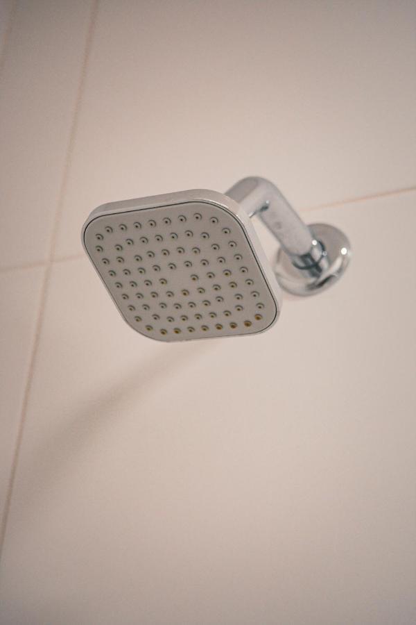 Apartamento Em Velha Na Quadra Do Mar. *